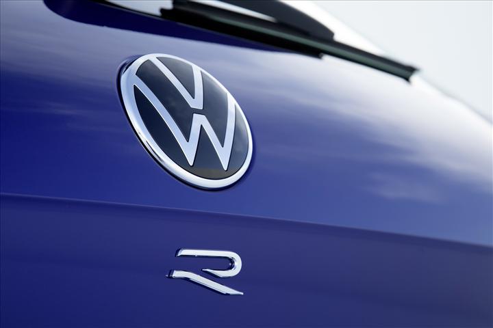 Volkswagen'den 462 beygirlik hibrit SUV: Yeni Touareg R