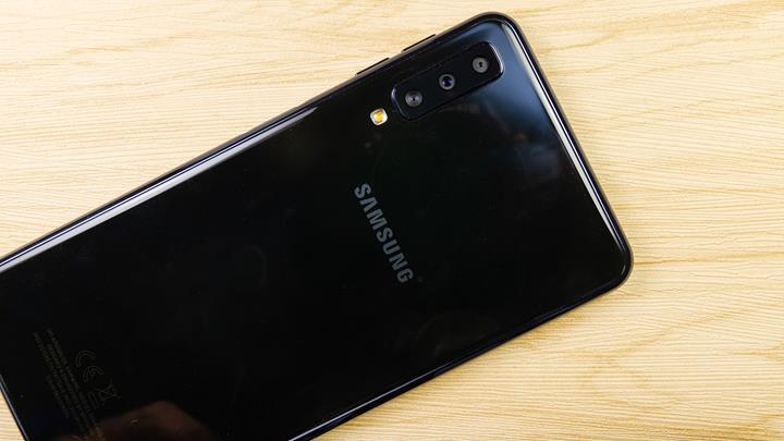 Samsung üç farklı akıllı telefonu için Android 10 güncellemesi yayınladı