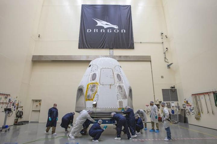 NASA, SpaceX’e ait Crew Dragon kapsülüyle düzenlenecek ilk resmi görevin personelini seçti