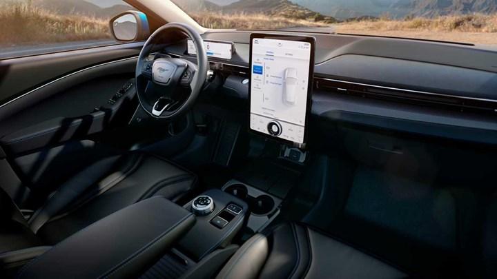 Ford Mustang Mach-E tıpkı Tesla gibi OTA güncellemeleri alacak