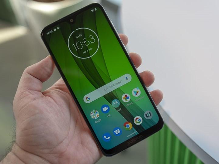 Motorola Moto G7 kararlı Android 10 güncellemesi almaya başladı