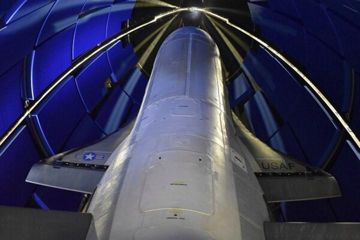ABD Uzay Kuvvetleri, 'gizemli' uzay aracı X-37B'yi yörüngeye gönderdi