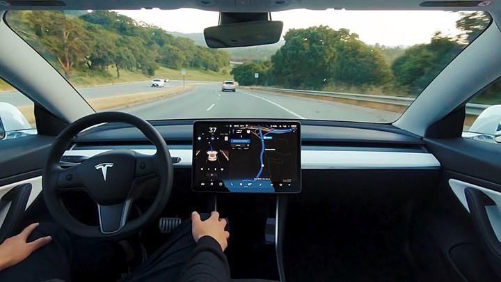 Elon Musk: 'Tesla, seviye 5 otonom sürüşe ulaşmaya çok yakın'