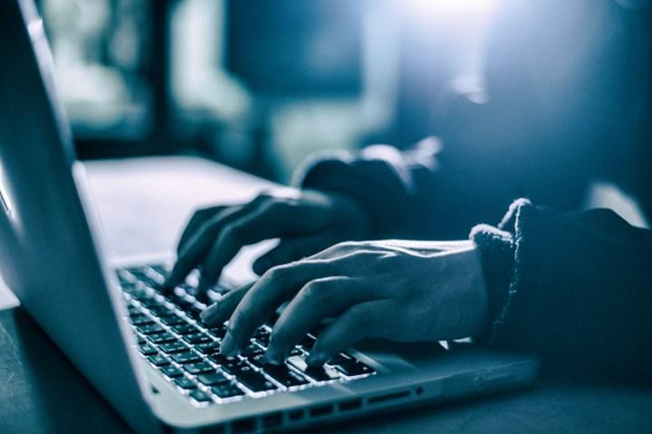 LinkedIn ve Dropbox saldırılarından sorumlu Rus hacker hapis cezası aldı