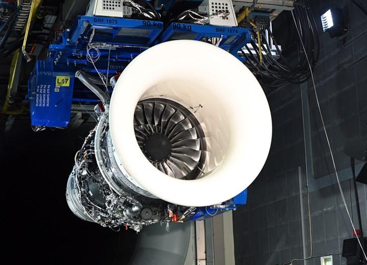 Rolls-Royce, küçük boyutlu jet motorlarında %100 Sürdürülebilir Uçak Yakıtını test ediyor