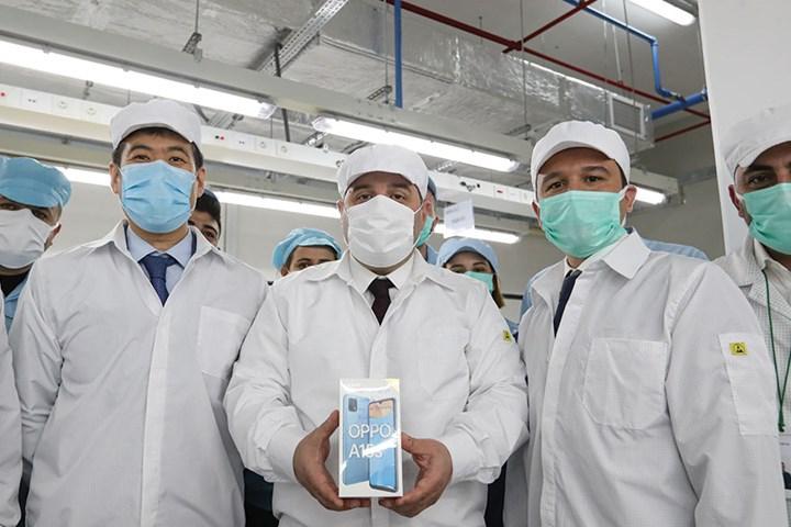 Oppo'nun İstanbul'daki telefon fabrikasında test üretimi başladı