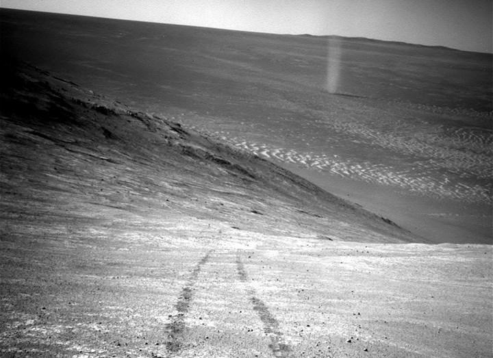 Perseverance gezgini Mars'ta 'toz şeytanı' görüntüledi