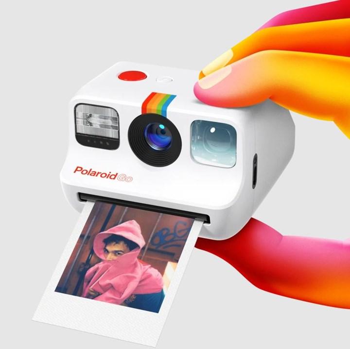 Polaroid şimdiye kadarki en küçük anlık fotoğraf makinesini tanıttı: Polaroid Go