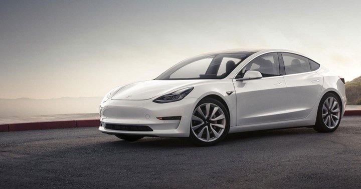 Tesla, Model 3'ün dünyanın en çok satan premium sedanı olduğunu açıkladı Tesla, Model 3'ün dünyanın en çok satan premium sedanı olduğunu açıkladı