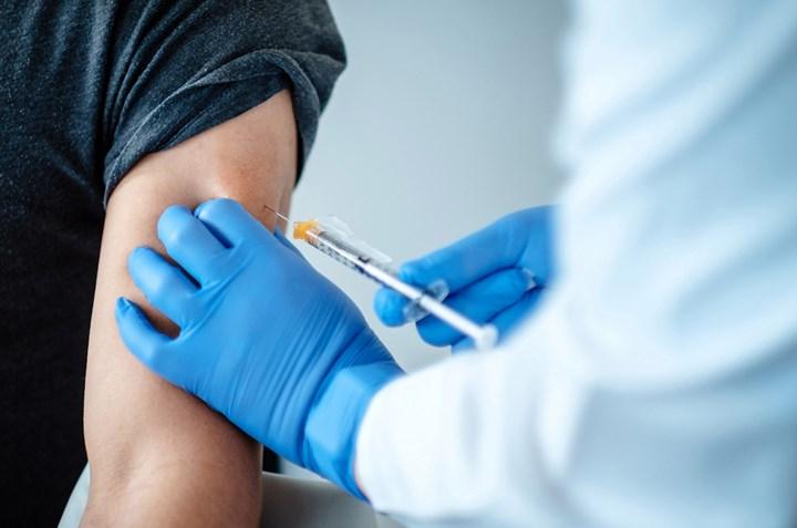 BioNTech aşısı Delta varyantına karşı etkili mi?