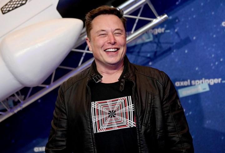 Elon Musk'da uzaya gidiyor
