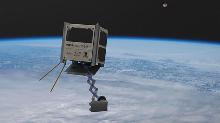 Dünyanın ilk ahşap uydusu resmen uzaya fırlatılıyor