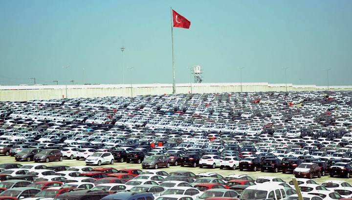 Çip krizi nedeniyle Türkiye’nin otomotiv ihracatı düşüşe geçti Çip krizi nedeniyle Türkiye’nin otomotiv ihracatı düşüşe geçti