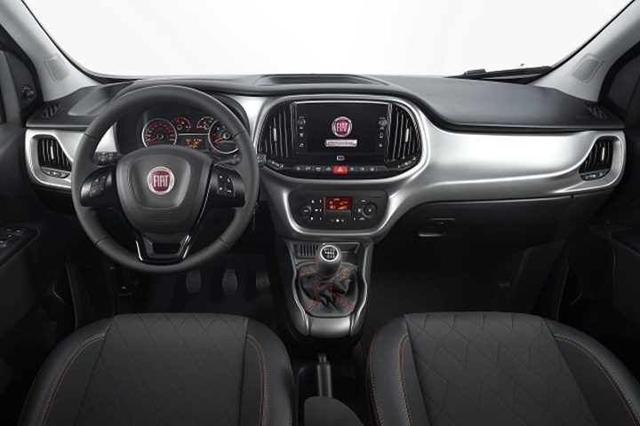 Yenilenen Fiat Doblo Trekking satışa sunuldu: İşte fiyatı ve özellikleri Yenilenen Fiat Doblo Trekking satışa sunuldu: İşte fiyatı ve özellikleri