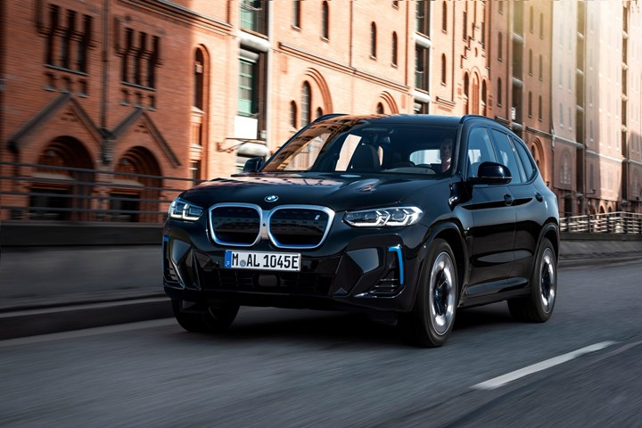 Elektrikli BMW iX3 makyajlandı: İşte tasarımı ve özellikleri Elektrikli BMW iX3 makyajlandı: İşte tasarımı ve özellikleri