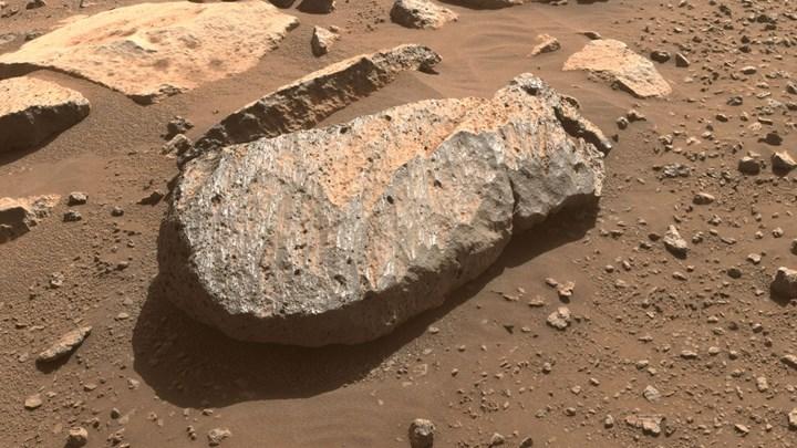 Mars'tan ilk kaya örneği alındı: Dünya'ya gelmesi 10 yıl sürecek