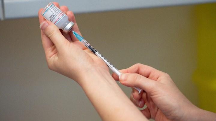 Birleşik Krallık'tan takviye aşı önerisi
