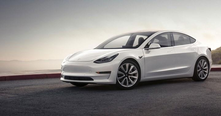 Tesla Model 3, satışlarda lider olan ilk elektrikli araç oldu