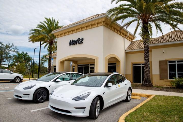 Hertz, 100.000 Tesla aracı siparişi verdi