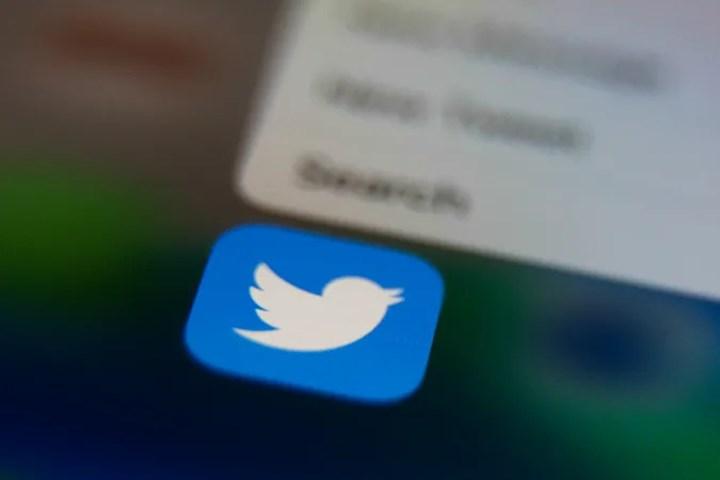 Twitter, paylaşılan görsellere uyarılar eklenmesine izin verecek
