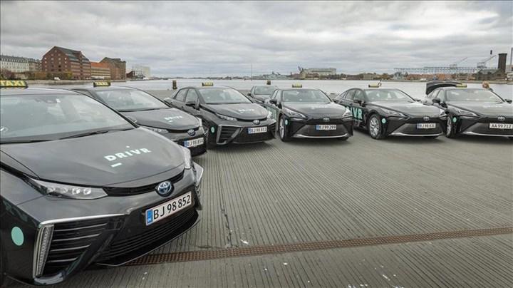 Kopenhag'da hidrojen yakıtlı Toyota Mirai'ler taksi oldu