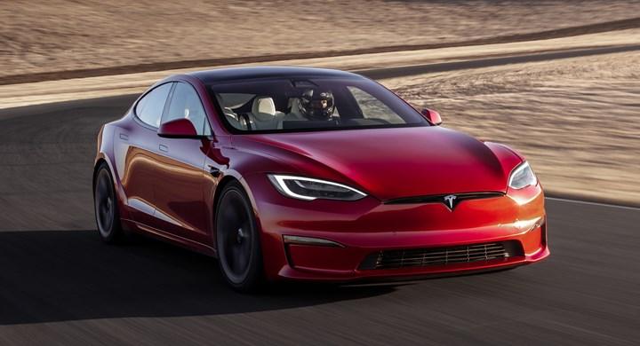 Tesla 2021 yılını rekor sayıda teslimatla kapattı