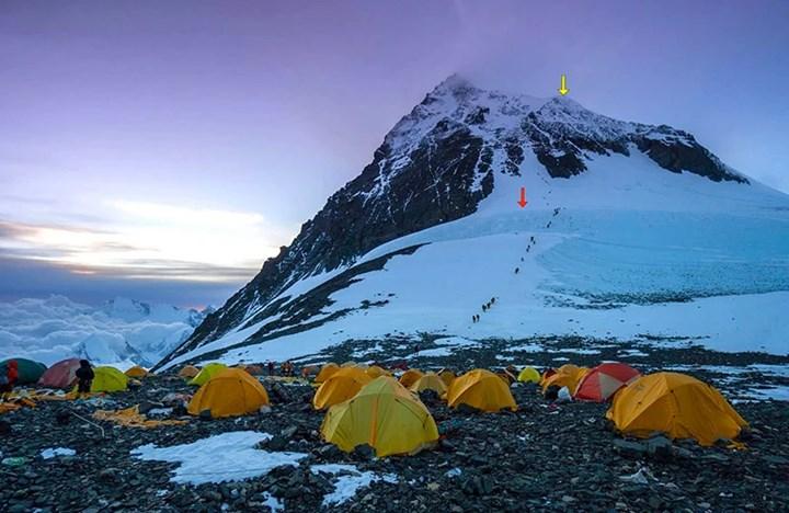 Everest Dağı hızla buzul kaybediyor