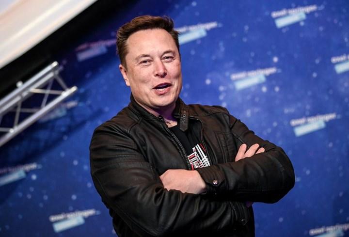 Elon Musk, 44 milyar dolara Twitter'ı satın aldı