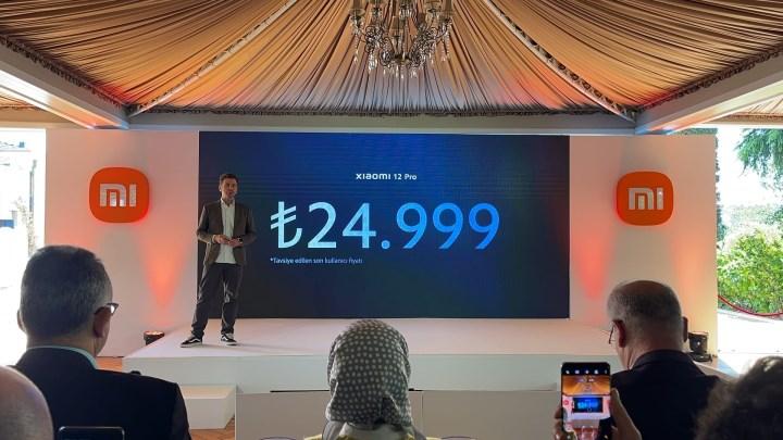 Xiaomi 12 serisinin merakla beklenen Türkiye fiyatı açıklandı