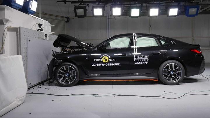 Elektrikli BMW i4, EuroNCAP'ten 4 yıldız aldı