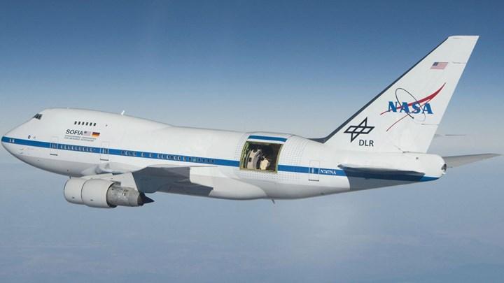 NASA'nın yeni teleskobu Sofia'yı taşıyan uçak hasar aldı