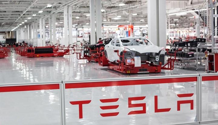 Tesla'nın Almanya fabrikasında çalışacak işçi bulunamıyor