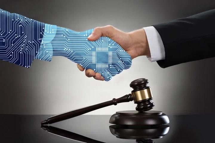 Dünyada ilk kez yapay zeka avukatı gerçek bir davada görev alacak