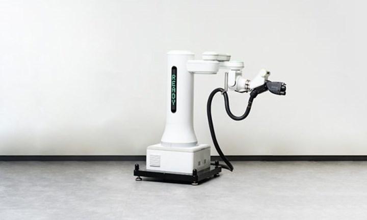 Hyundai, elektrikli araçlar için otomatik şarj robotunu tanıttı
