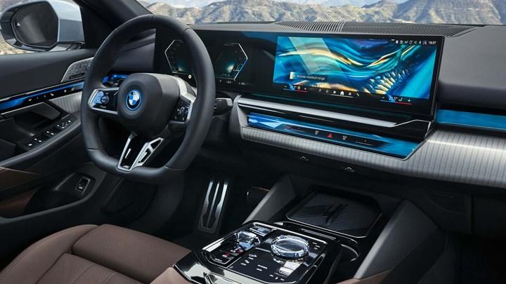 Yeni 2024 BMW 5 Serisi ve elektrikli BMW i5 tanıtıldı