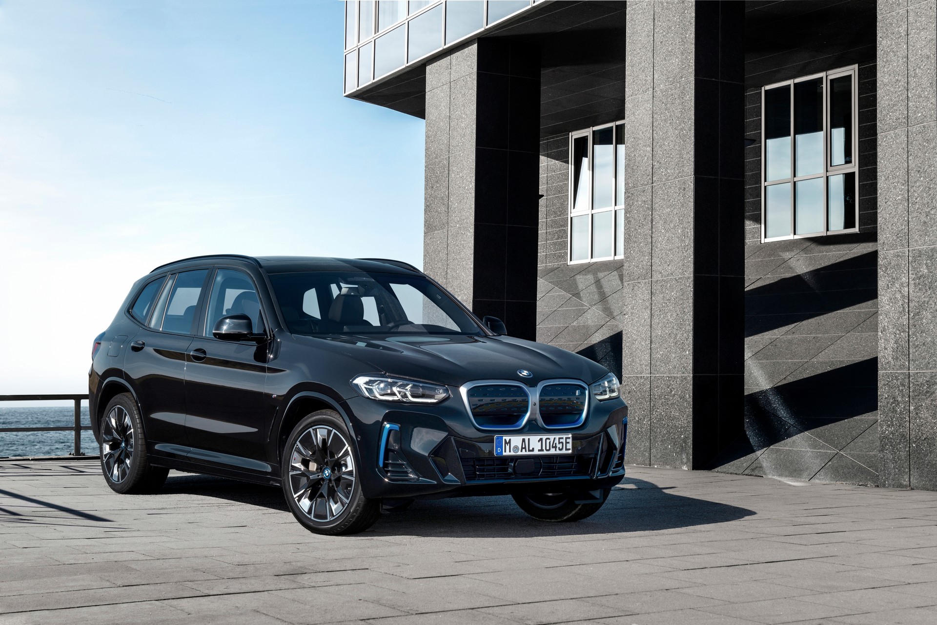 2022 BMW iX3