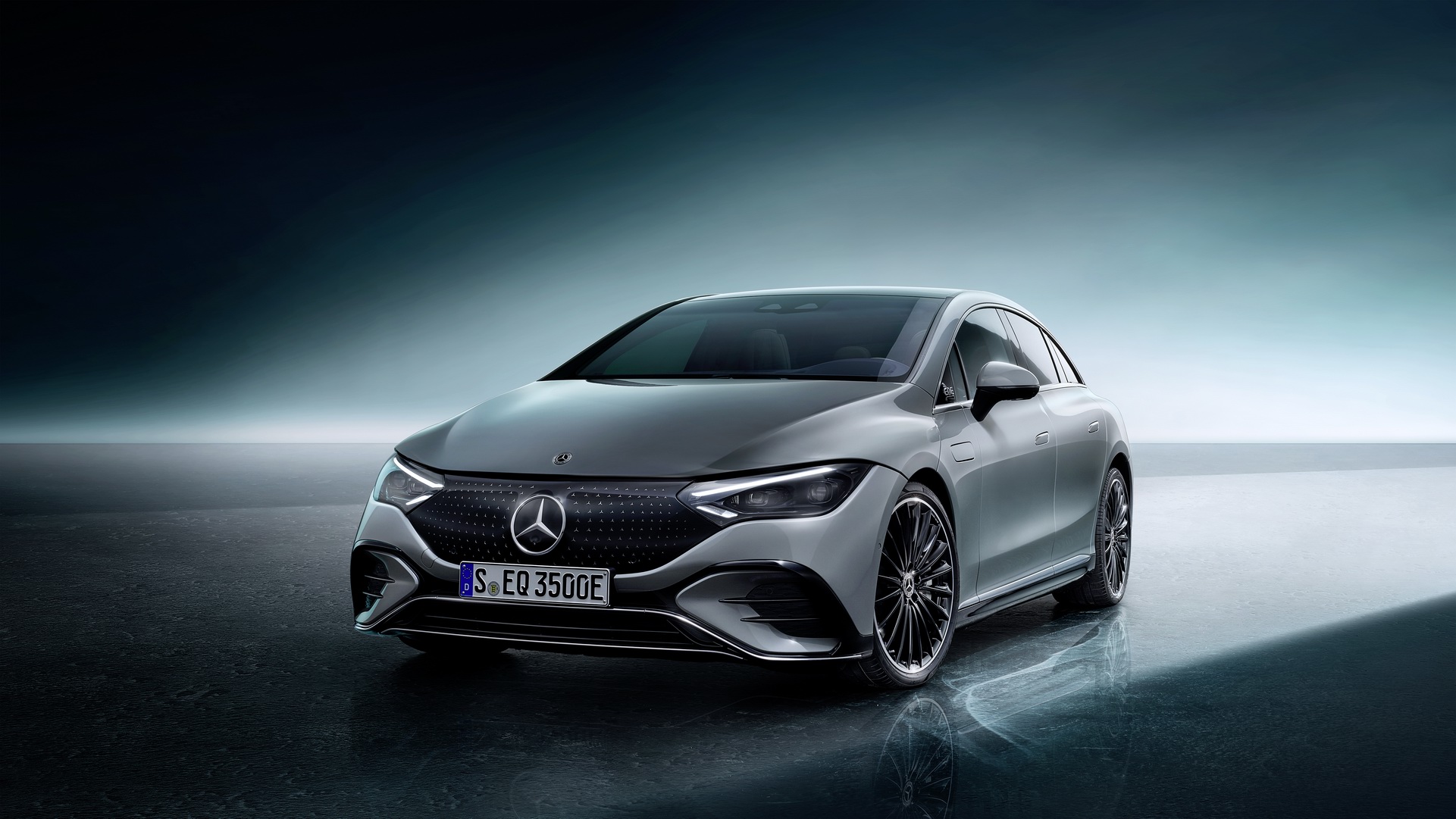 Mercedes EQE