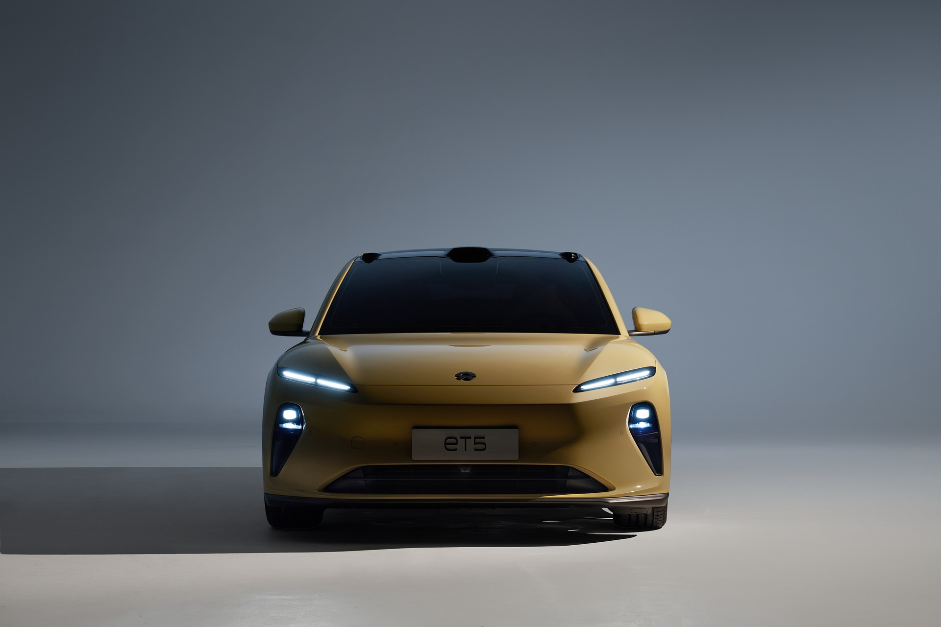 NIO ET5