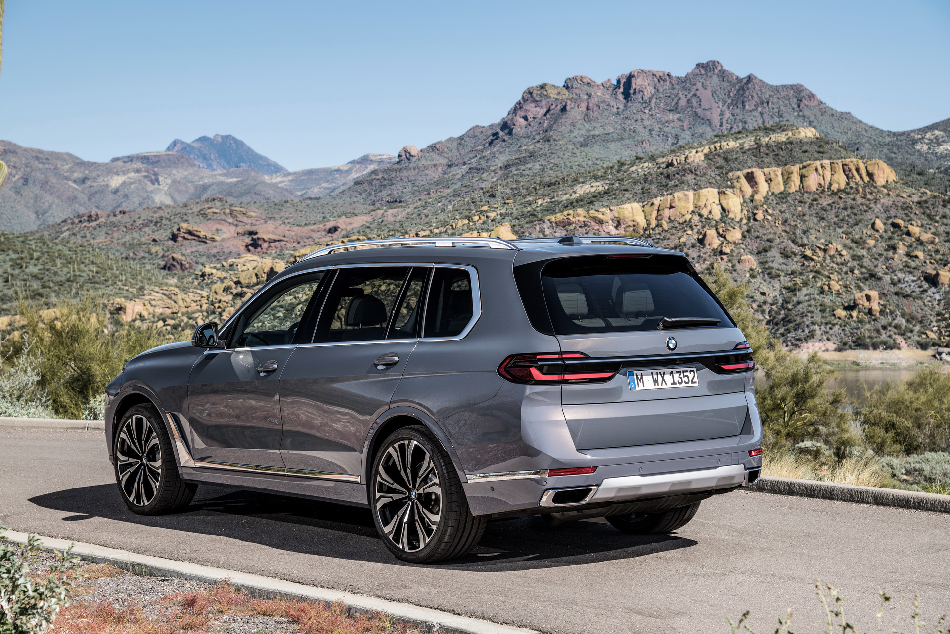 Yeni 2022 BMW X7 SUV