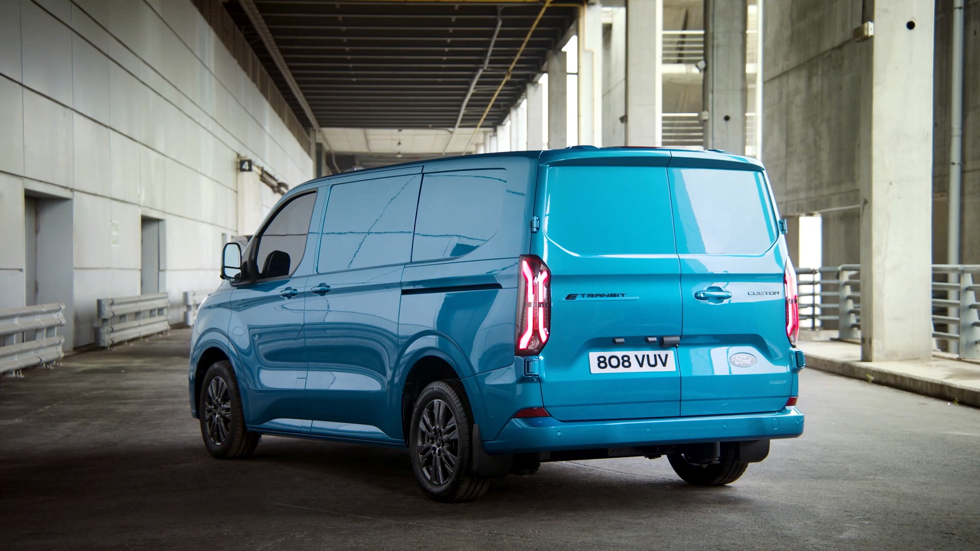 Ford E-Transit Custom