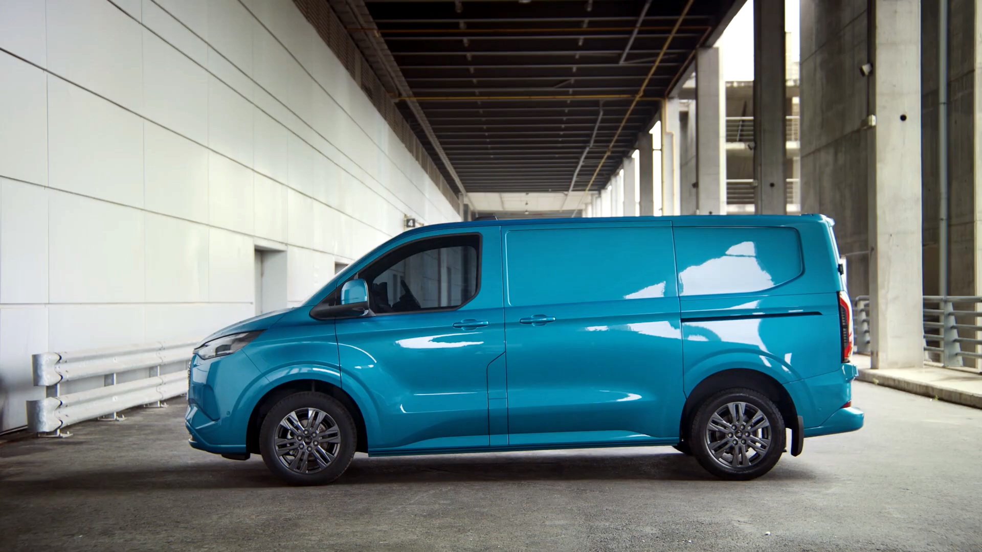 Ford E-Transit Custom