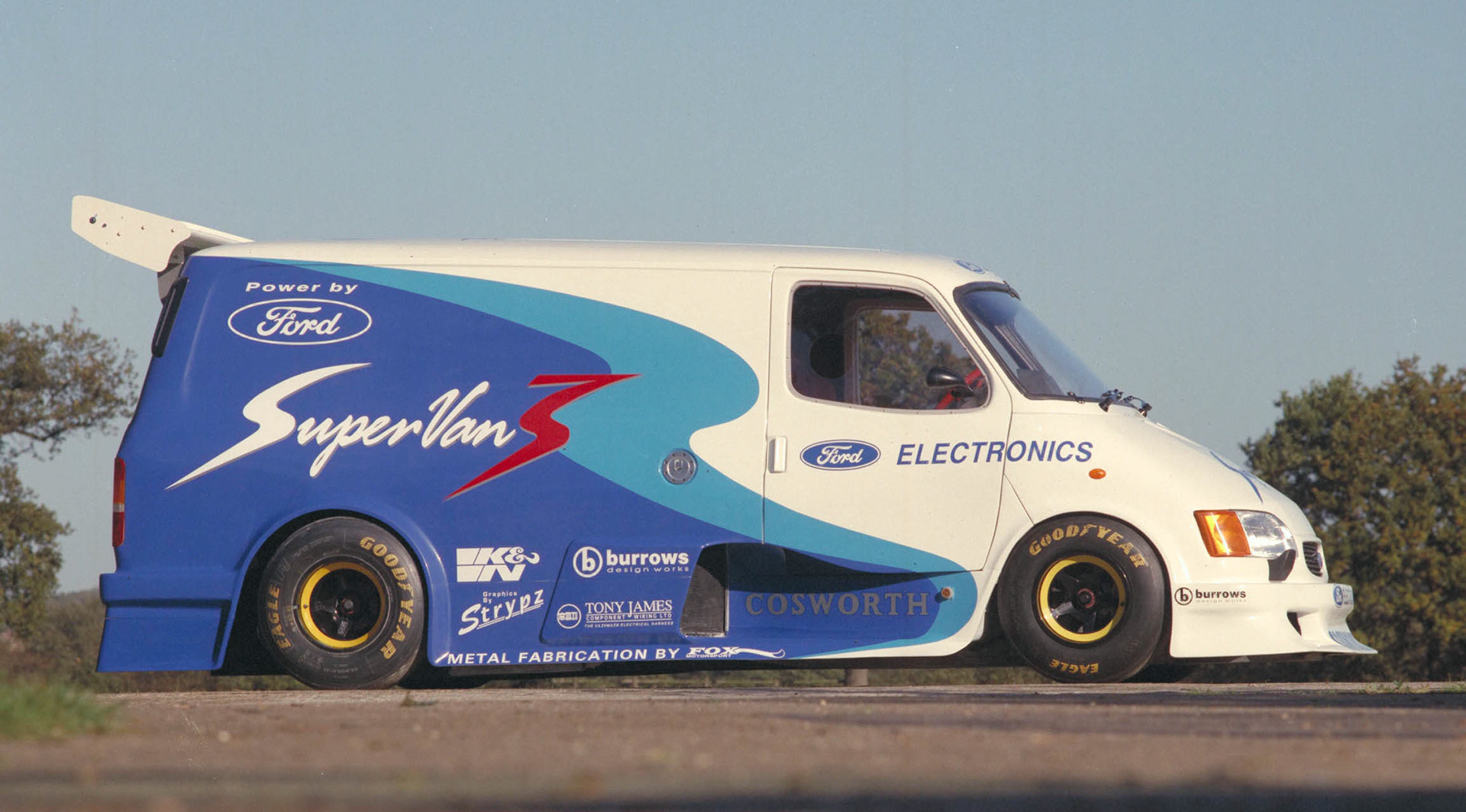 Ford Electric SuperVan 4