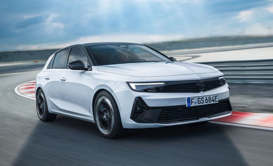 2023 Opel Astra GSe