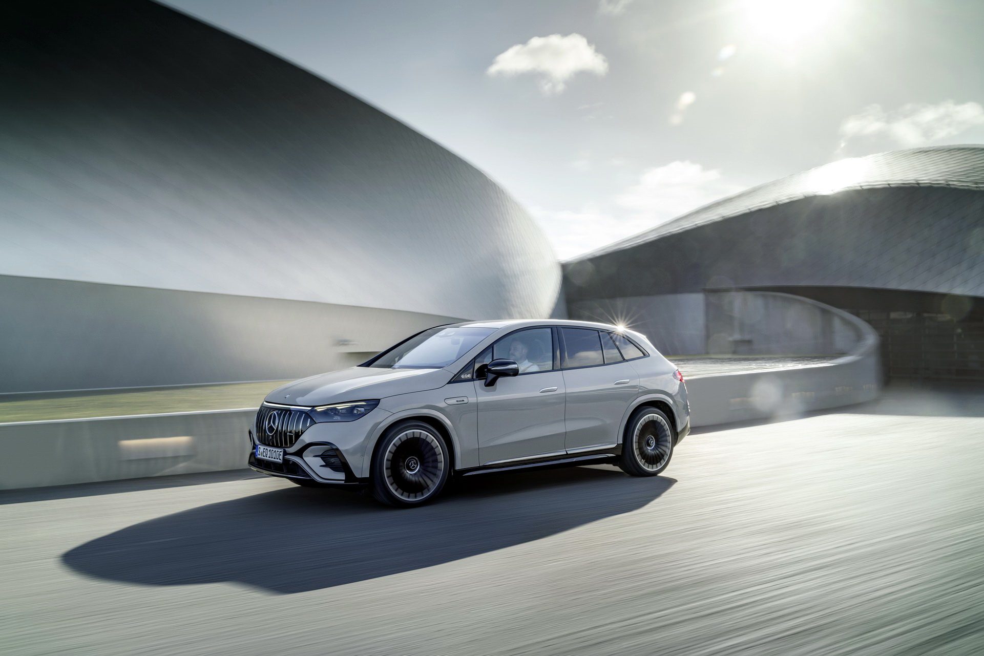 2023 Mercedes-AMG EQE SUV