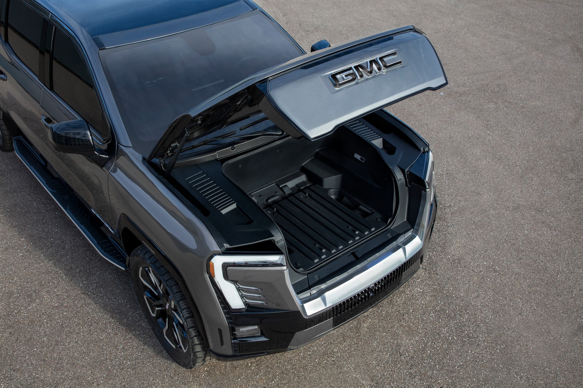 2024 GMC Sierra EV pickup