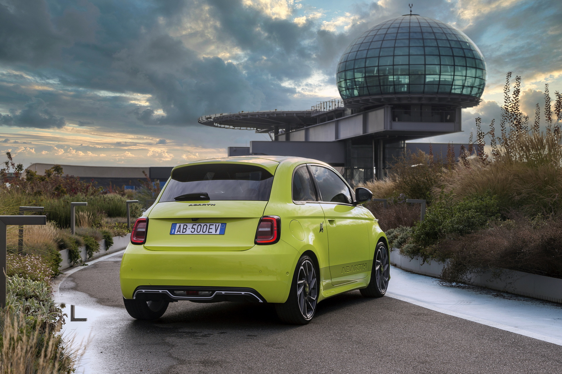 2023 Abarth 500e