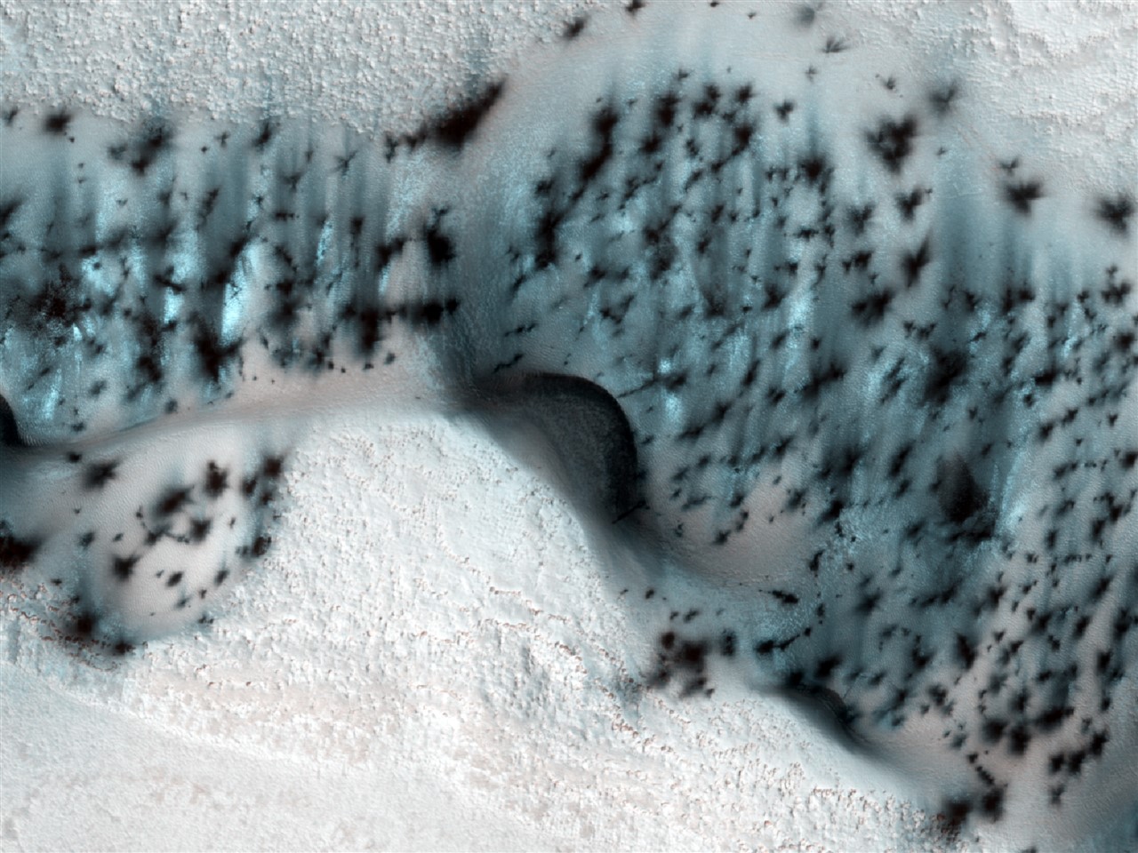 İşte Mars’ın kar fotoğrafları