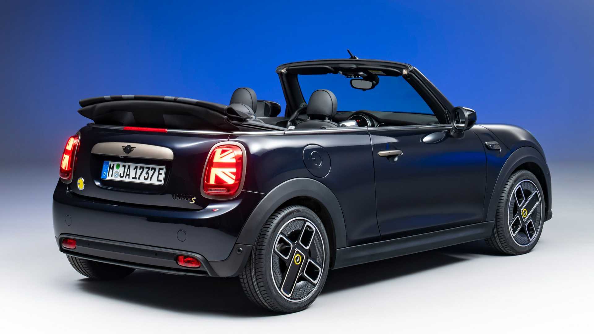 Mini Cooper SE Convertible