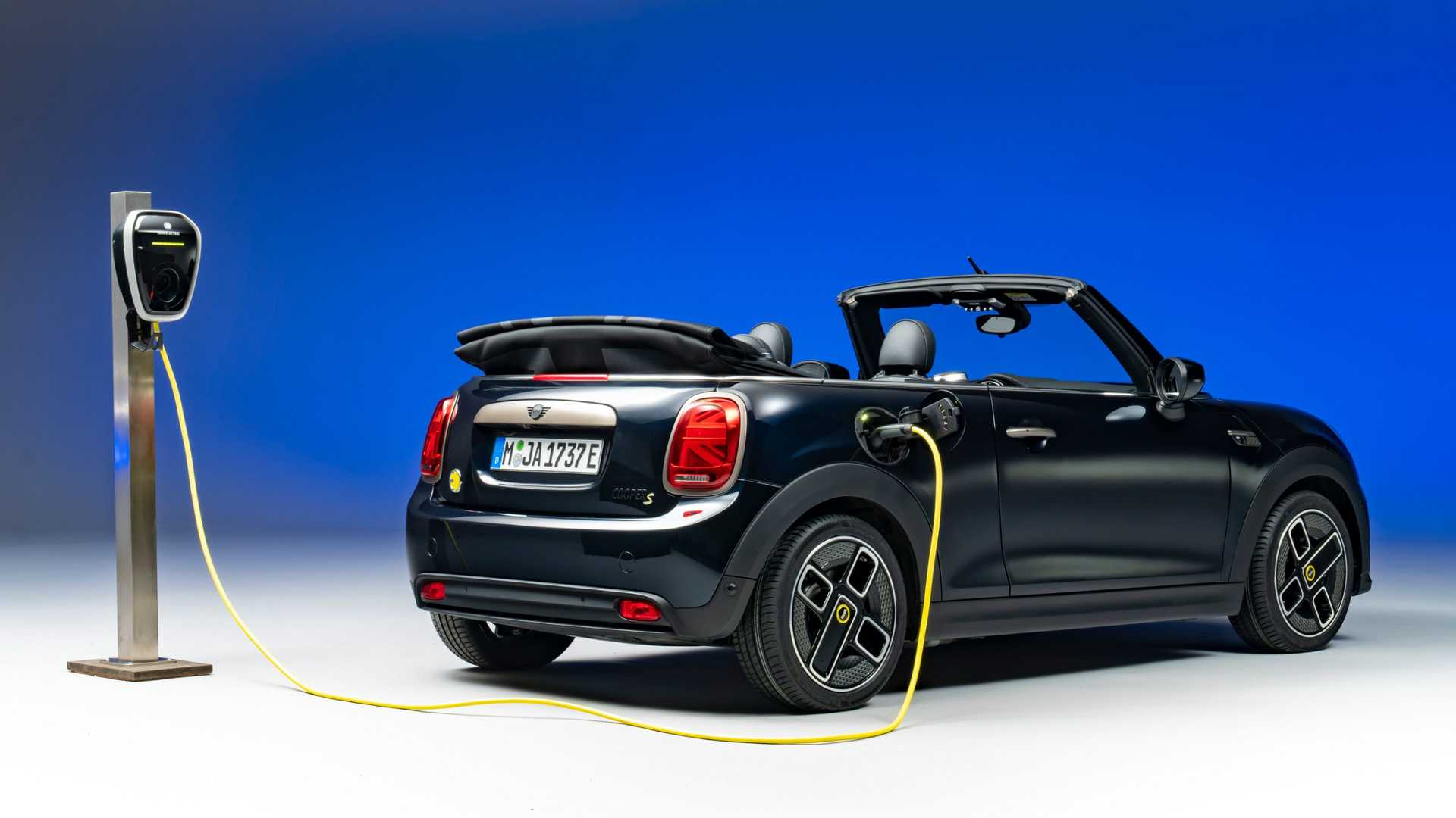 Mini Cooper SE Convertible