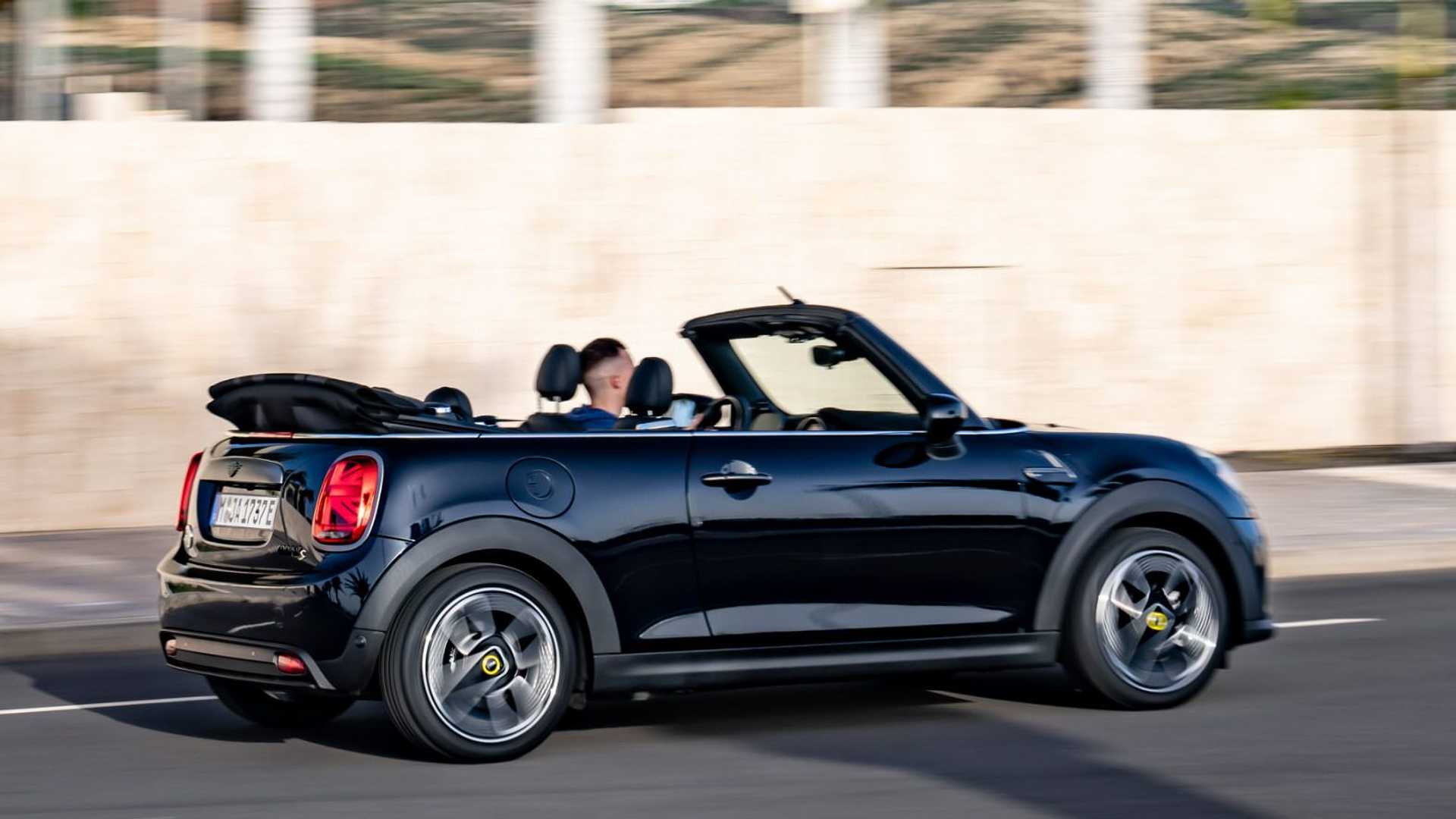 Mini Cooper SE Convertible